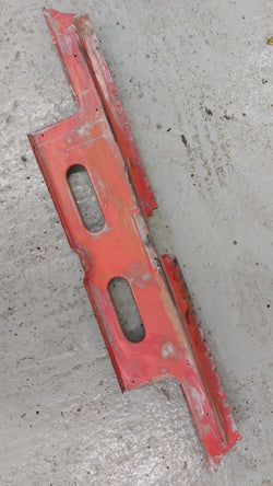 SECOND HAND TR6 REINFORCEMENT REAR UPPER VALANCE 908370